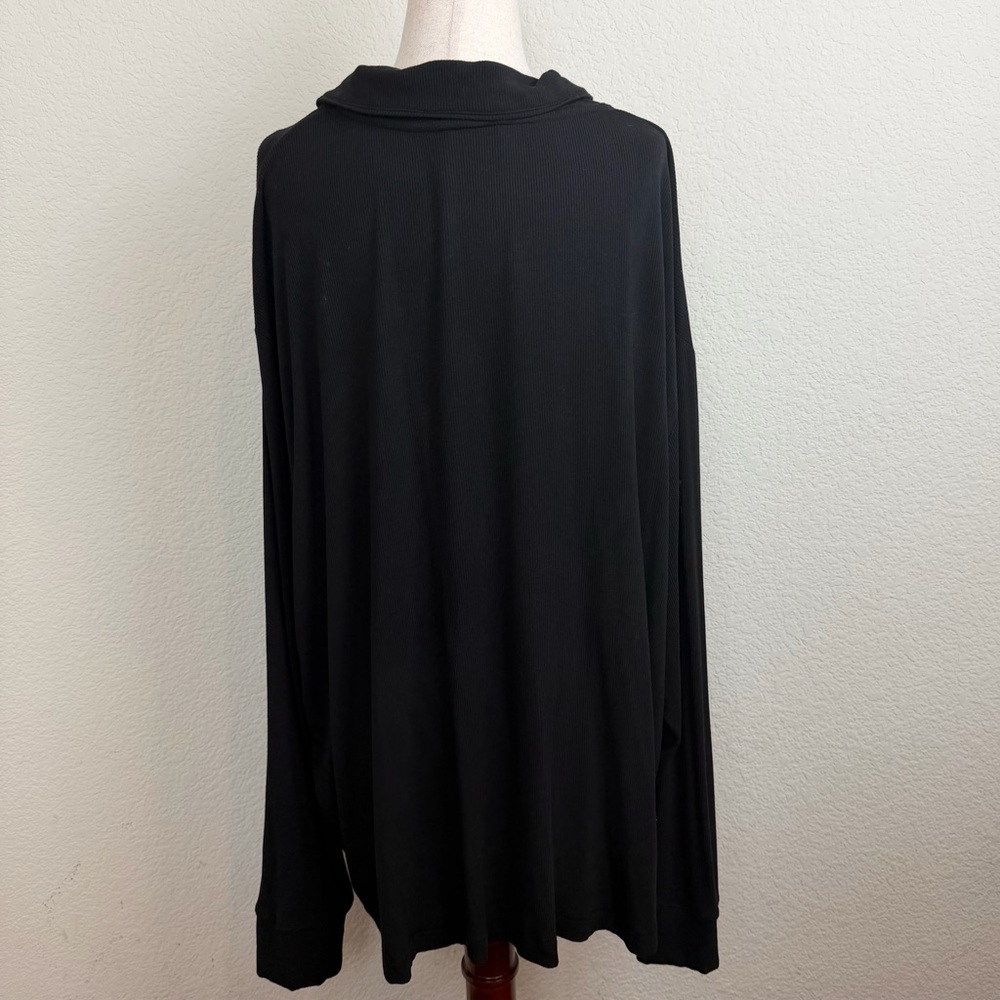 SKIMS Black Ribbed Pajama Long Sleeve
Top Plus Size 4X - Picture 7 of 11